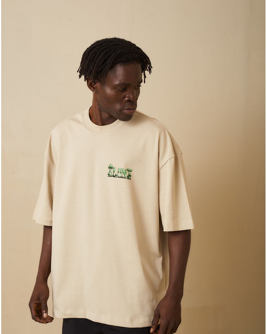 Camiseta oversized estampada do drop La Dolce Villa